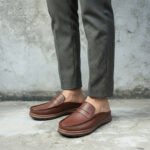 প্রিমিয়াম ব্রাউন লেদার অফিস লোফার